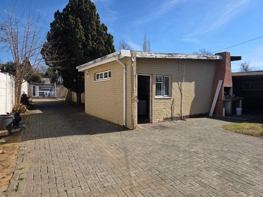 12 Bedroom Property for Sale in Universitas Free State
